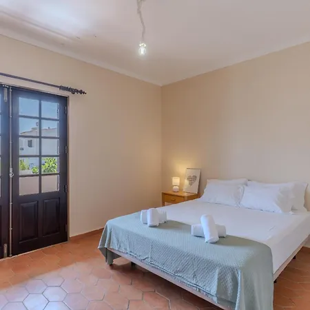 #393 Oasis 4br W Shared Pool Вилла Албуфейра